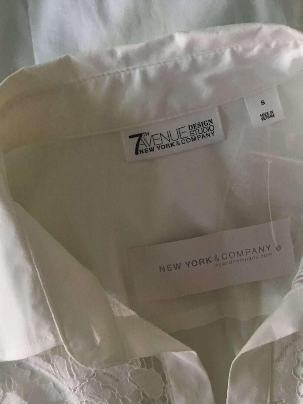 NWT New York & Company white lace front blouse - Picture 7 of 7